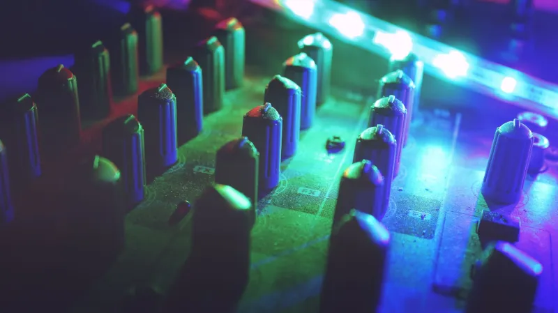 Glitched Out and Winning: How Hyperpop Took Over the Mainstream Without Anyone Noticing
